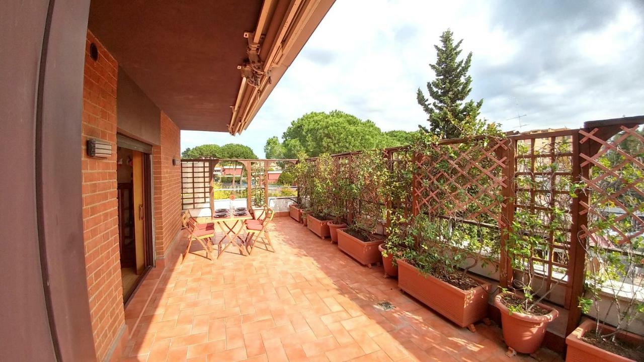 Terrace22 - Delizioso Attico Ben Collegato, 4 Persone Roma